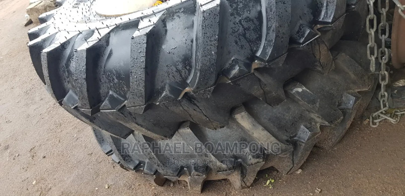 tractor-tyres-rim-30-for-massey-fergusson-big-3