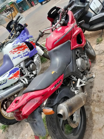 yamaha-2015-red-big-0