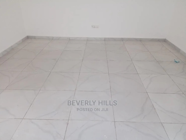 2bdrm-apartment-in-beverly-hills-ablekuma-for-rent-big-3