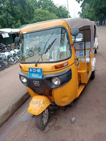 bajaj-re-2020-yellow-big-0