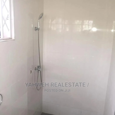 5bdrm-apartment-in-grader-estate-spintex-for-rent-big-4