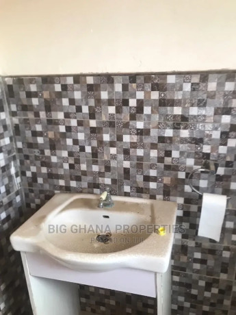 2bdrm-apartment-in-spintex-for-rent-big-1