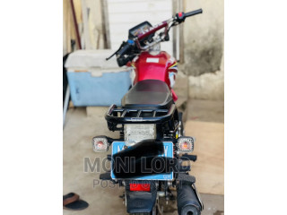 Royal Motorcycle 2023 Red