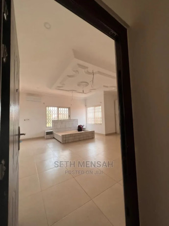 5bdrm-house-in-skm-tema-metropolitan-for-rent-big-0