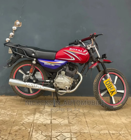 royal-motorcycle-2021-red-big-0