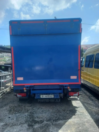 man-deseil-registered-container-big-2