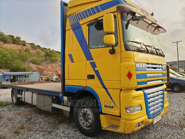 flat-body-daf-for-sale-big-0