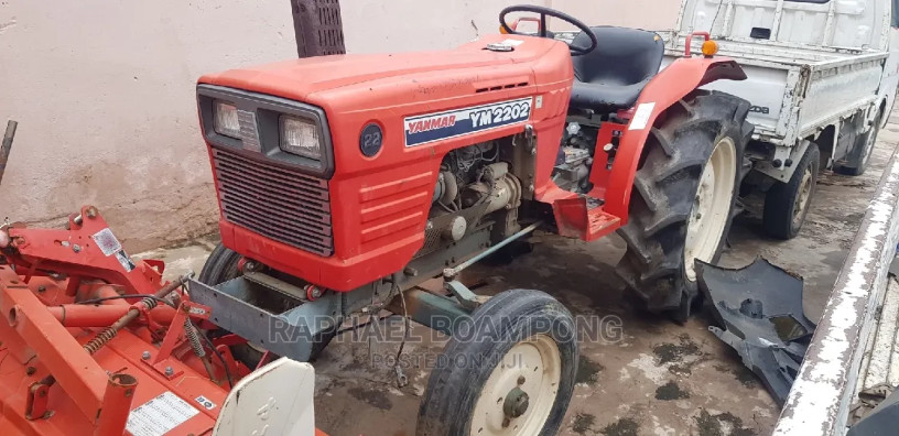 yanmar-ym2202-utility-tractor-with-cultivator-big-0