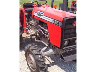 Massey Fergusson MF 210-4 Utility Tractor as Good as New