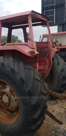 massey-fergusson-tractors-165-185-big-1