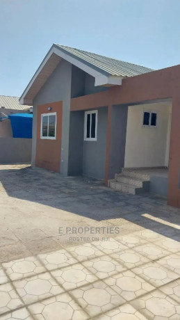 3bdrm-bungalow-in-devtraco-estate-tema-for-rent-big-2