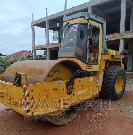 bomag-road-roller-big-2