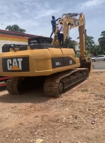 excavator-cat-big-2