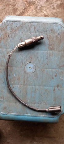 home-used-oxygen-sensor-for-all-cars-available-hondahyundai-big-0