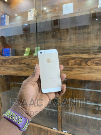 apple-iphone-5s-32-gb-gold-big-0