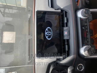 Toyota RAV4 2019 Original Stereo Upgrade