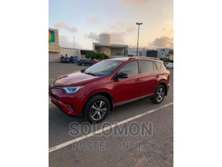 Toyota RAV4 LE 4dr SUV (2.5L 4cyl 6A) 2018 Red