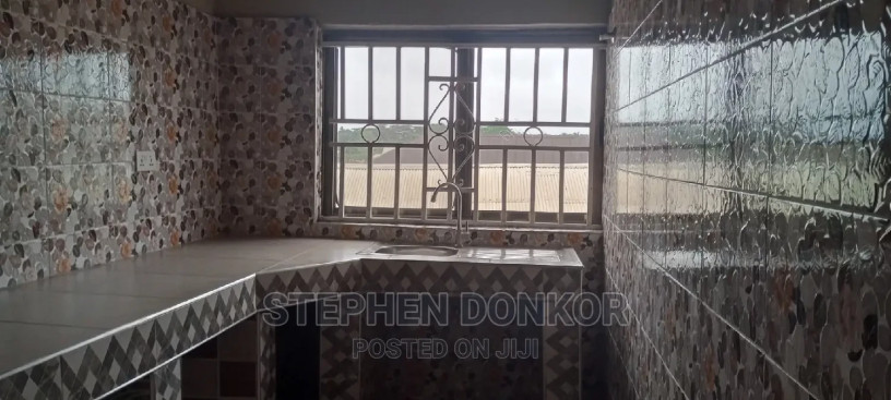 furnished-1bdrm-apartment-in-gyinyase-kumasi-metropolitan-for-rent-big-4