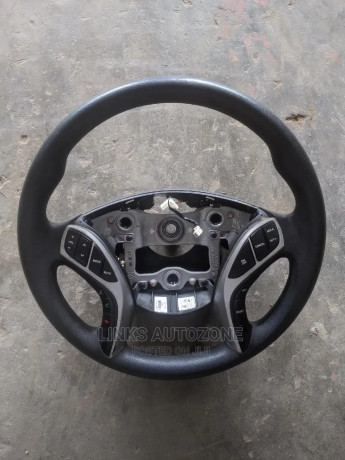 hyundai-elantra-2013-steering-wheel-big-1