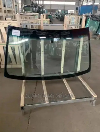 windshield-glass-for-all-cars-available-big-0