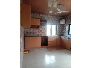 2bdrm Apartment in The Dorns Properties, New Town for rent