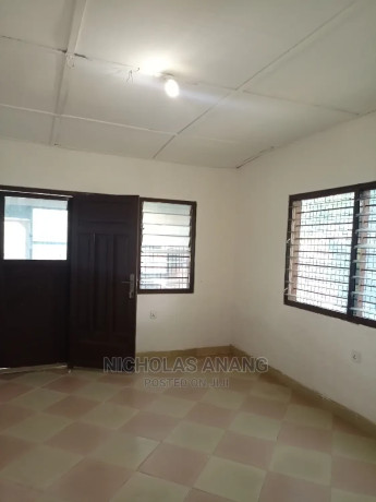 1bdrm-apartment-in-the-dorns-properties-new-town-for-rent-big-3