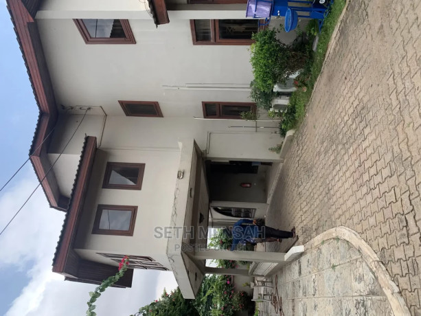 6bdrm-house-in-skm-property-house-achimota-for-sale-big-3