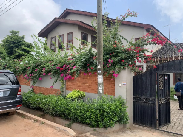 6bdrm-house-in-skm-property-house-achimota-for-sale-big-0