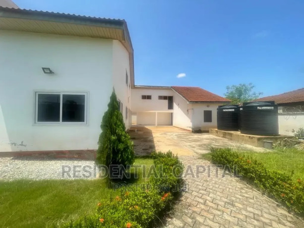 5bdrm-house-in-spintex-coca-cola-for-rent-big-3