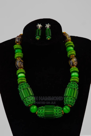 beaded-necklaces-big-1