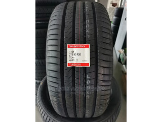 275/45r20 -Bridgestone