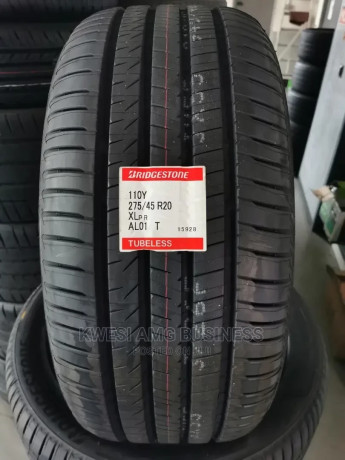 27545r20-bridgestone-big-0