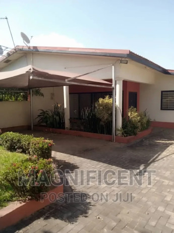 3bdrm-house-in-lakeside-ashaley-botwe-for-sale-big-3