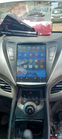 elantra-inch-tesla-fullscreen-android-system-big-0