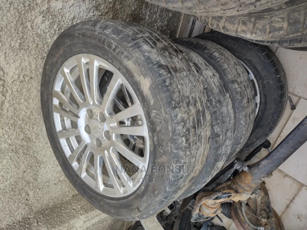 chevrolet-cruze-tire-21555-r17-big-1