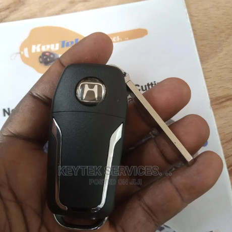 honda-flipped-out-keys-big-0