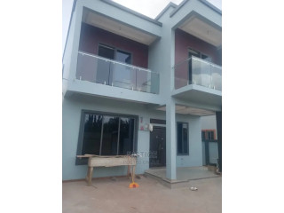 4bdrm House in Kwabenya, Ga East Municipal for Sale