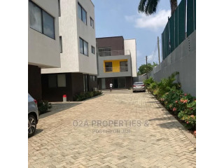3bdrm Townhouse/Terrace in Airport Residential Area for Sale