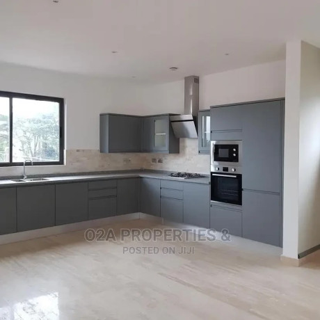 3bdrm-townhouseterrace-in-airport-residential-area-for-sale-big-3