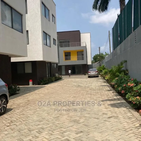 3bdrm-townhouseterrace-in-airport-residential-area-for-sale-big-0