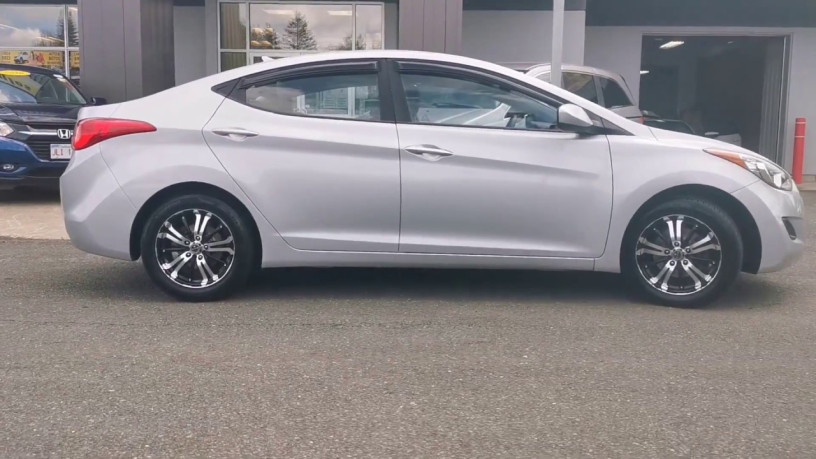 hyundai-elantra-2016-silver-big-0