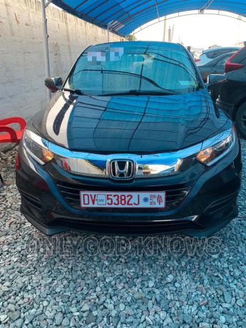 honda-hr-v-2018-black-big-4