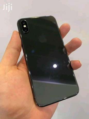 apple-iphone-x-64-gb-black-big-1