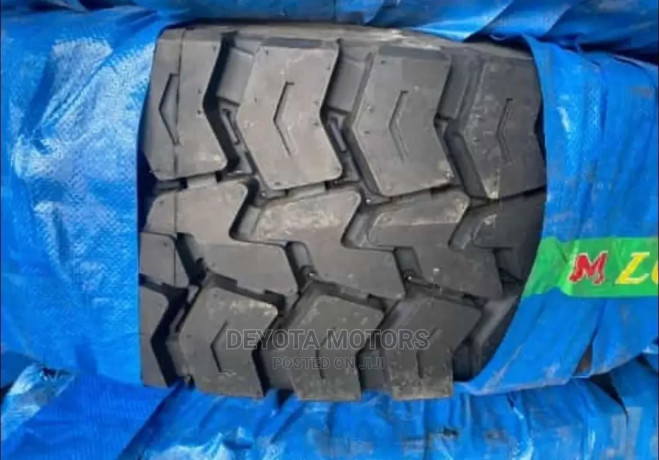 31580r225-tyres-big-1