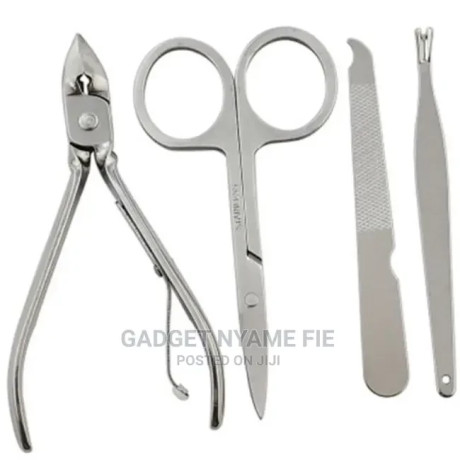 pedicure-manicure-set-nail-clippers-cleaner-grooming-kit-big-1