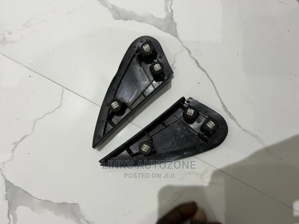 toyota-corolla-2014-2019-mirror-pad-big-1