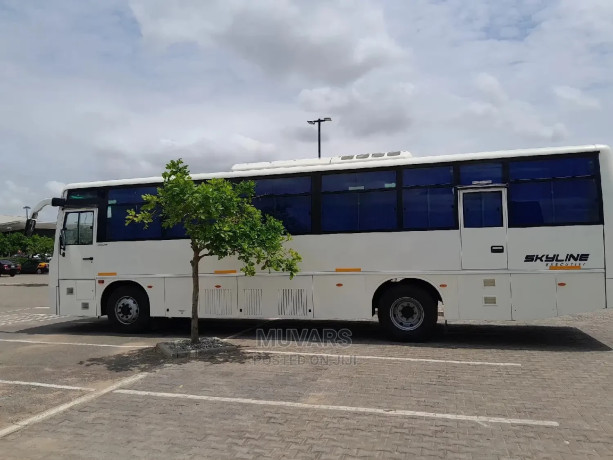 bus-rental-eicher-skyline-pro-bus-for-rent-45-seater-big-1