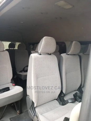 bus-for-rent-car-for-rent-in-ghana-toyota-hiace-bus-big-3