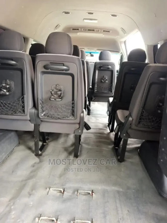 bus-for-rent-car-for-rent-in-ghana-toyota-hiace-bus-big-2