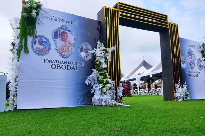 artificial-green-grass-for-funerals-and-all-events-coverings-big-1